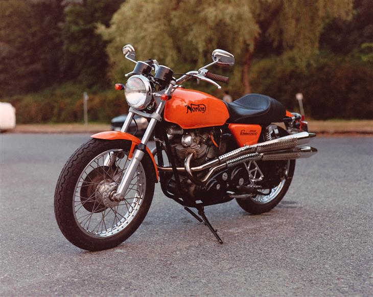 Classic Motorbikes, Norton Commando
