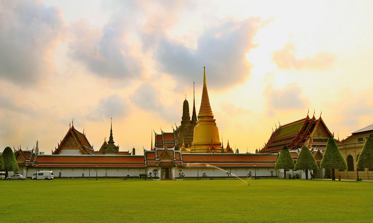 Far East Castles: The King of Thailand's Palace, Bangkok, Thailand