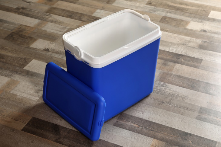 Alka Seltzer Uses Purify a smelly cooler