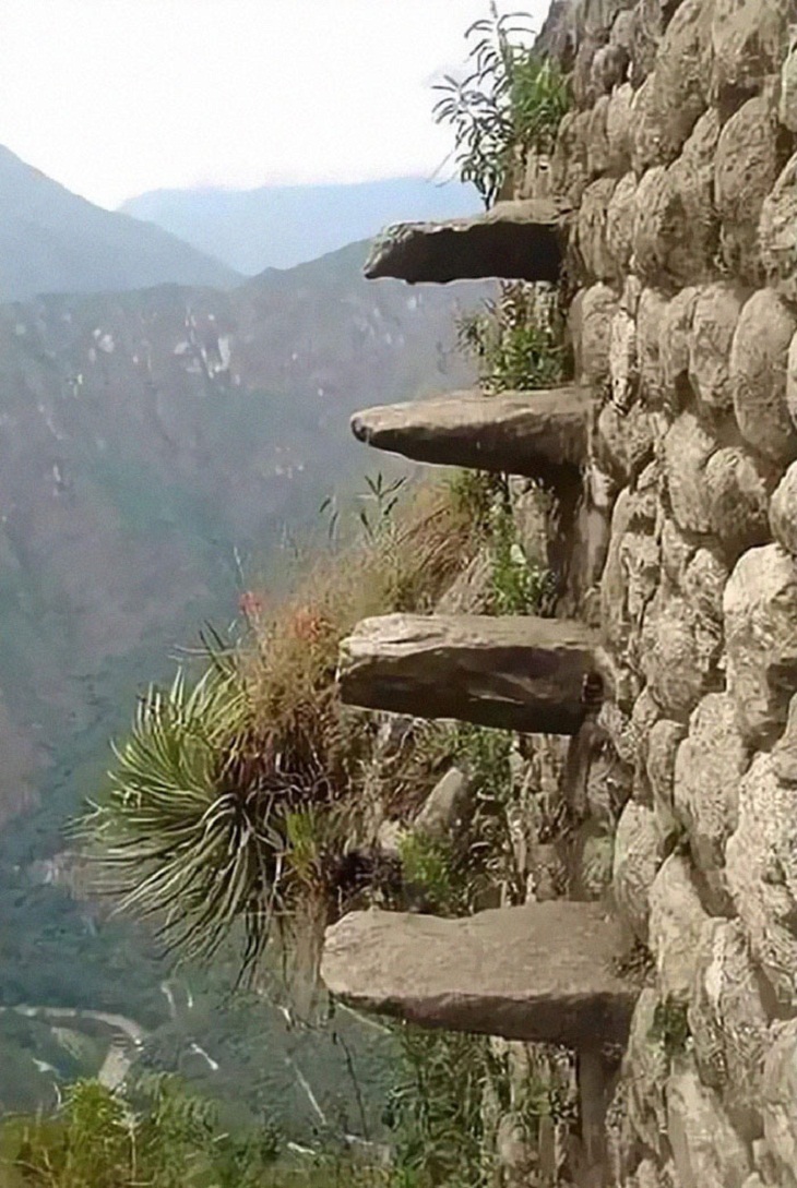 Deadliest Staircases, Machu Picchu