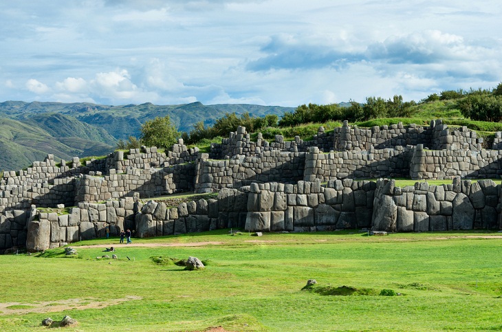 History’s Most Famous Walls, Sacsayhuaman