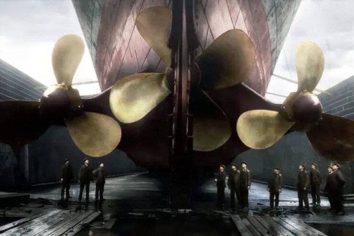 Rare Photos of the Titanic, propellors