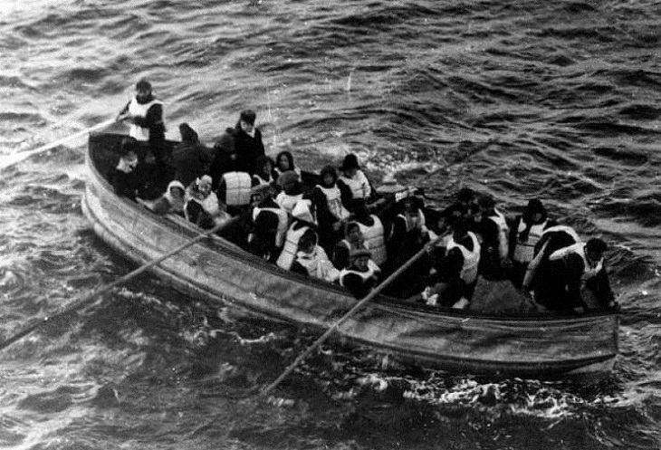 Rare Photos of the Titanic, The last lifeboat successfully launched from the Titanic.