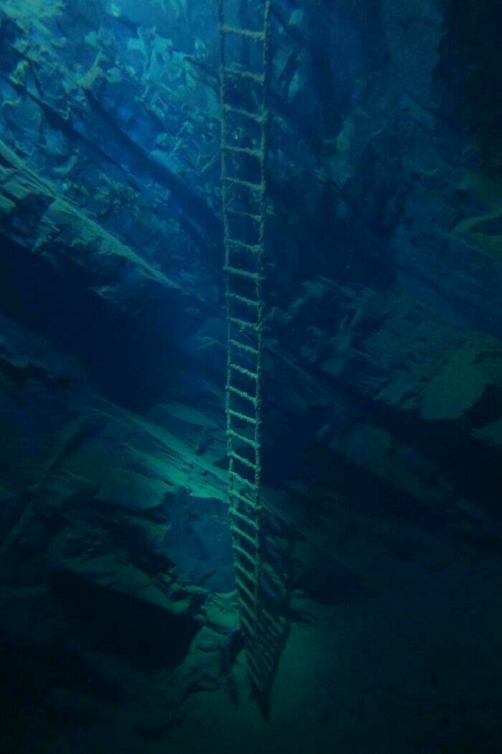 rifying Pics of Bodies of Water,  ladder 