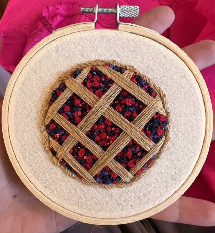 Embroidery Works, pie