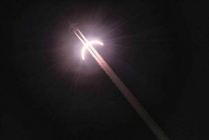 Aviation Pics, eclipse 