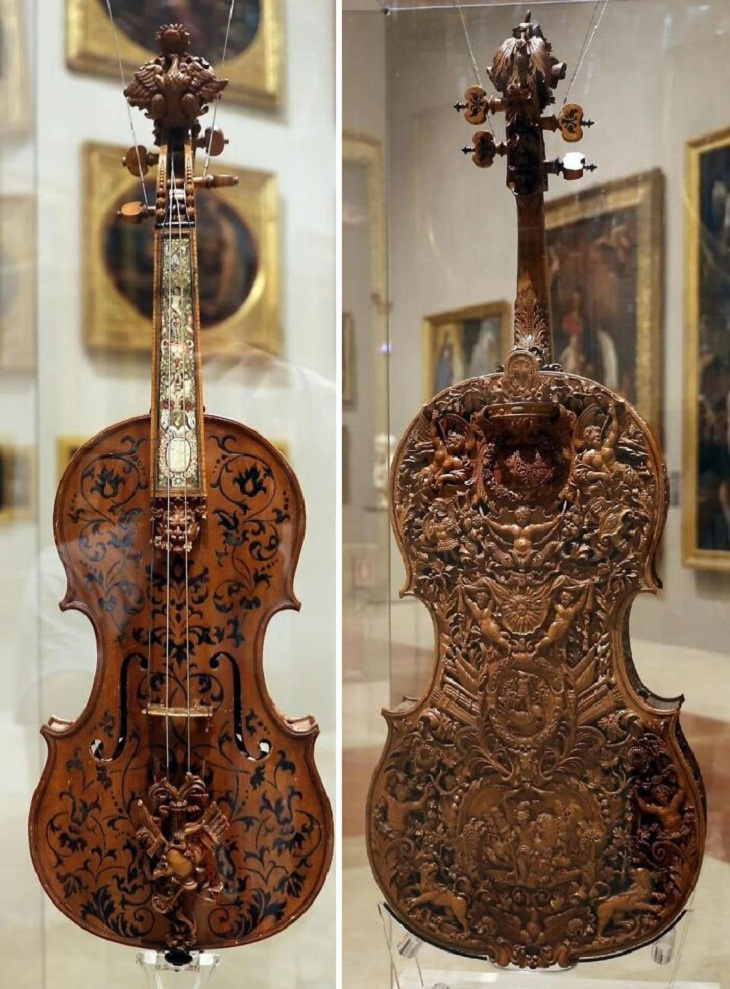  Wonders of Archaeology & Architecture, violin