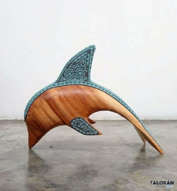 Woodworking Creations, Wood dolphin