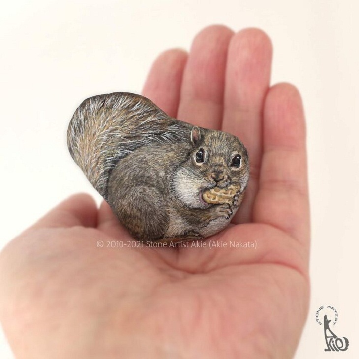 Animal Paintings on Stones, Squirrel 