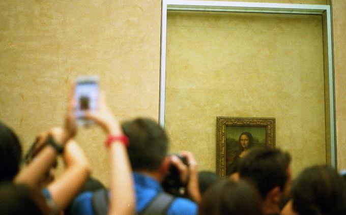 Hard trivia: The Mona Lisa in the Louvre Museum