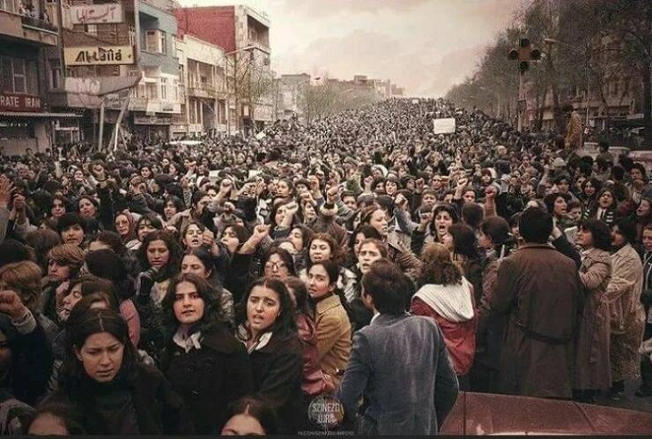 Rare Historical Photos, Iranian women 