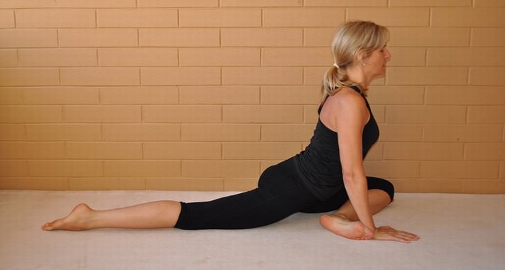 Recommended Yin Yoga exercises: Swan Pose