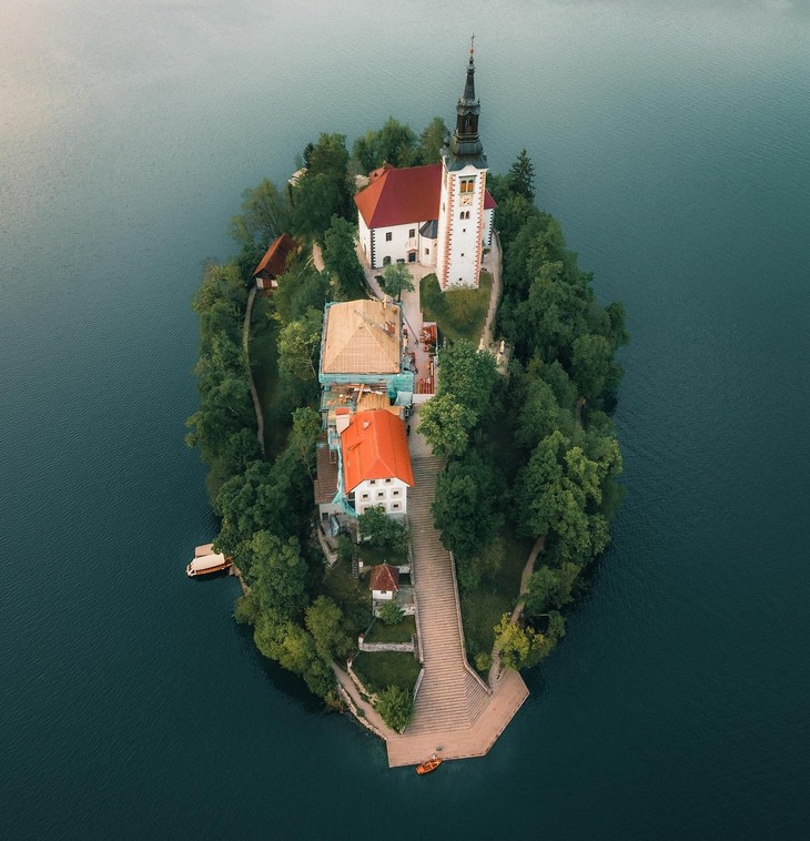 Magnificent places of worship from around the world: Assumption of Mary Church, Slovenia