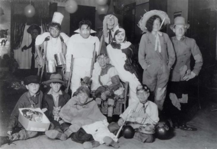 Vintage Halloween Pics 