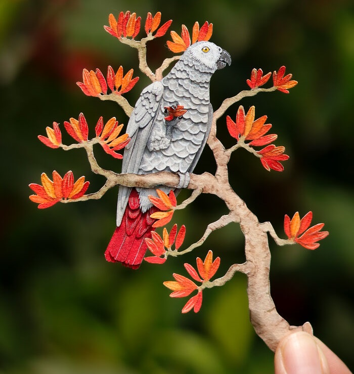 Tiny and realistic paper birds