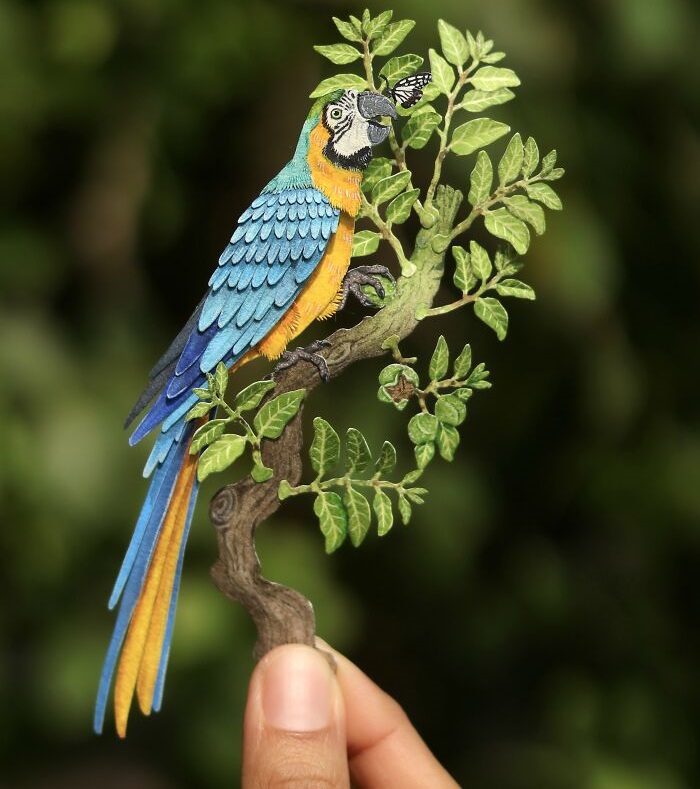 Tiny and realistic paper birds