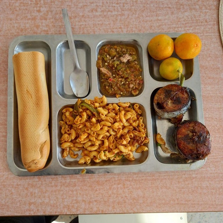 Things you don’t see every day: Cafeteria meal