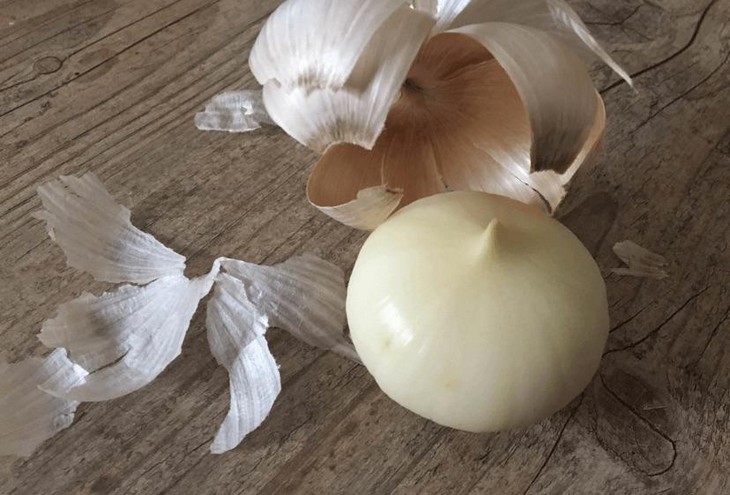 Things you don’t see every day: Whole garlic not divided into cloves