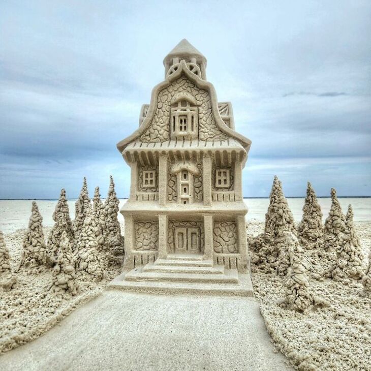 sand sculptures 