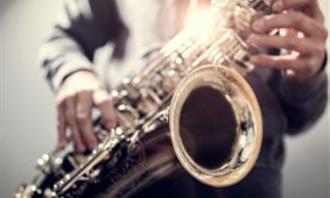 Are you an attentive or talkative person: saxophone