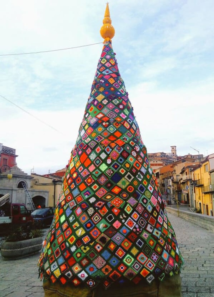 Unusual Christmas Trees 