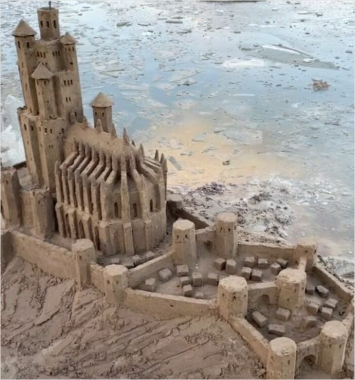 sand sculptures 