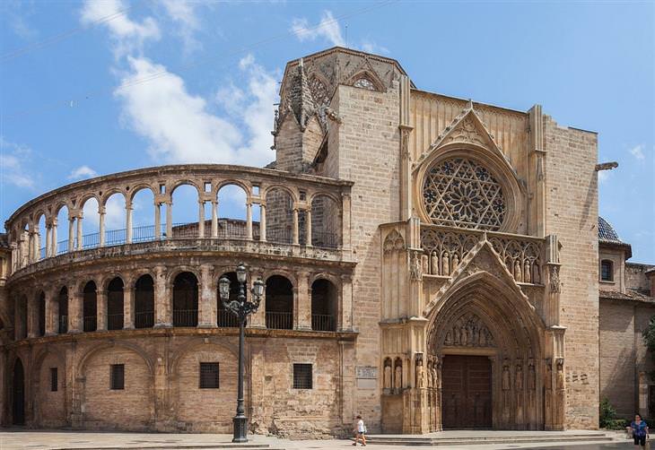 Recommended attractions in Valencia: Valencia Cathedral