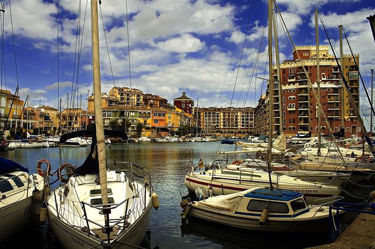 Recommended attractions in Valencia: Port of Valencia