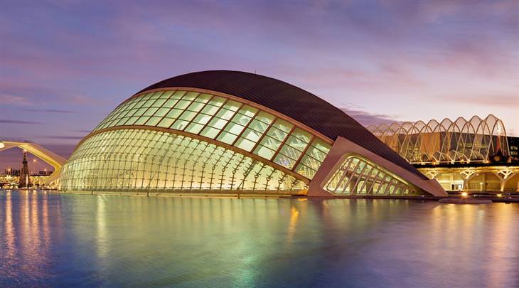 Recommended attractions in Valencia: City of Arts and Sciences complex