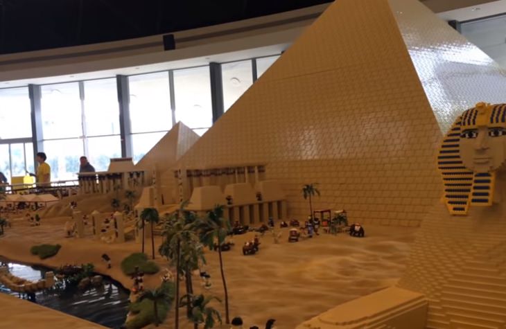 Dubai attractions: Replica of the Cairo pyramids