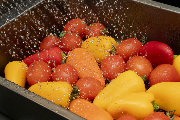 Common Mistakes in Washing Fruits and Veggies