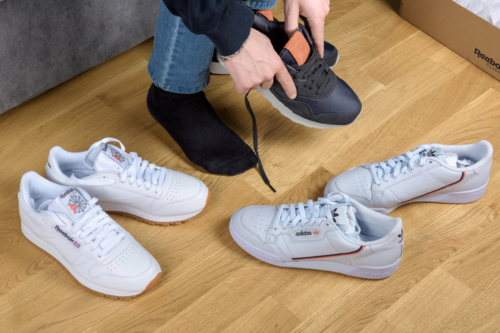  DO'S AND DON'TS of Wearing SNEAKERS in Your 60s