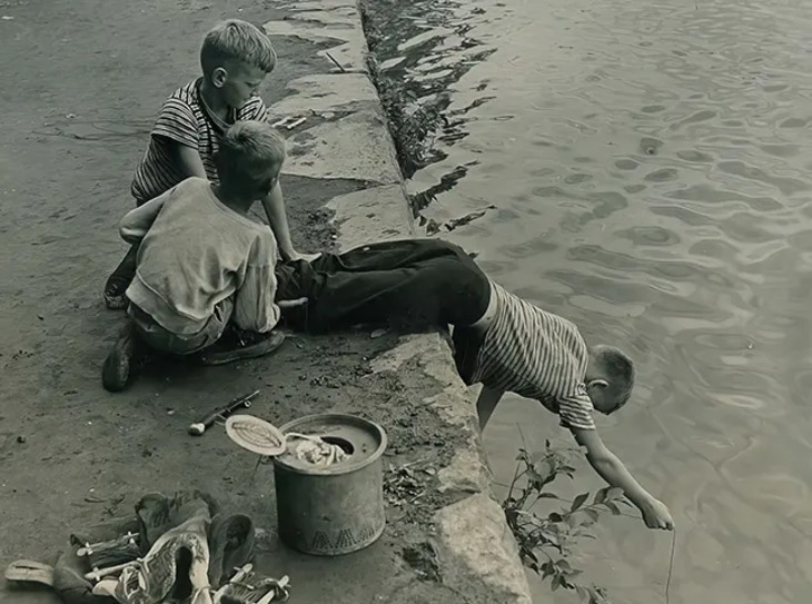 Early 1900s America 