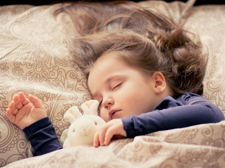 Tips to prevent bedwetting: Sleeping child