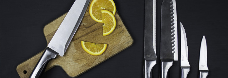 Things you should not clean with vinegar: knives