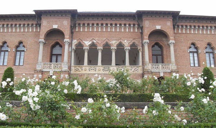 Attractions in Bucharest: Mogoșoaia Palace