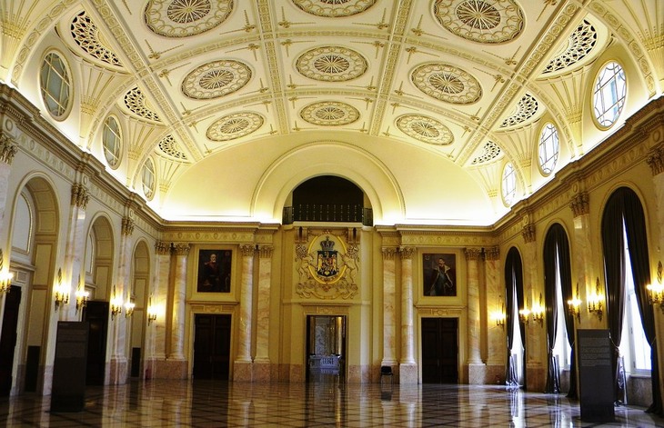 Attractions in Bucharest: Interior of the National Museum of Art