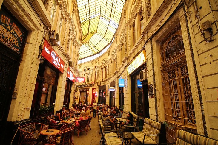 Attractions in Bucharest: Vilacrosse Passage