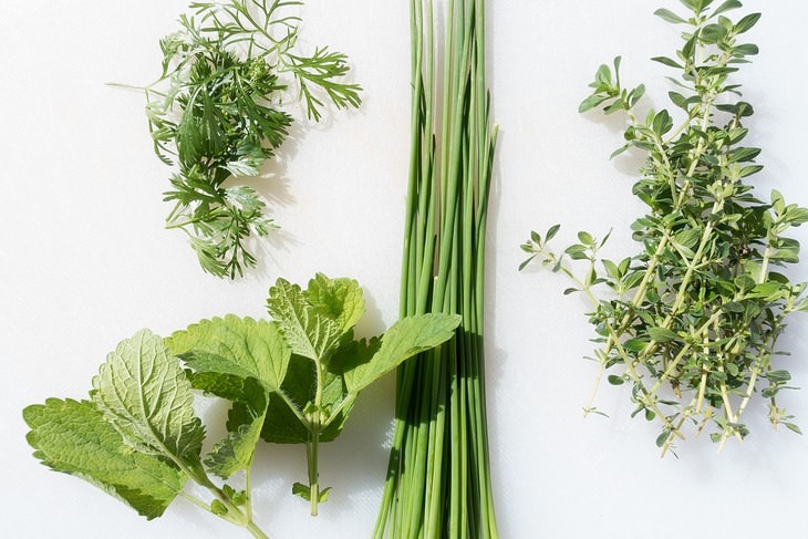 Flavor-enhancing tips: Fresh herbs