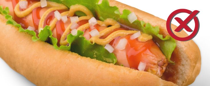 Recommended foods with high cholesterol and those to avoid: Hot dog is not recommended