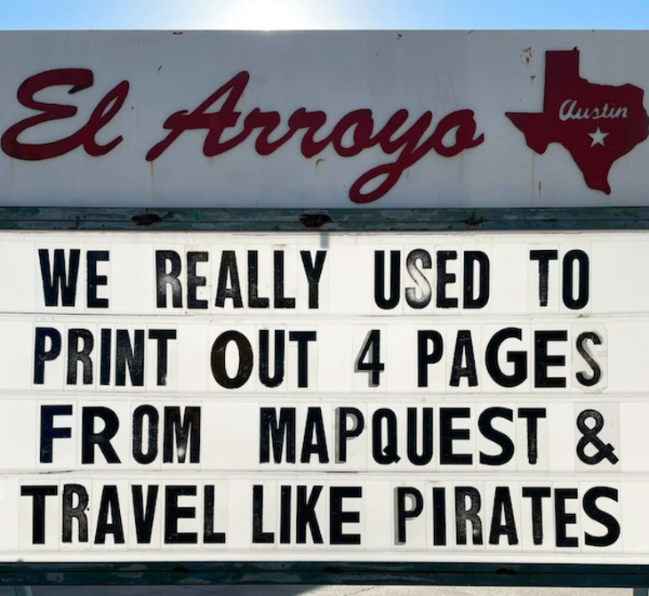 El Arroyo signs