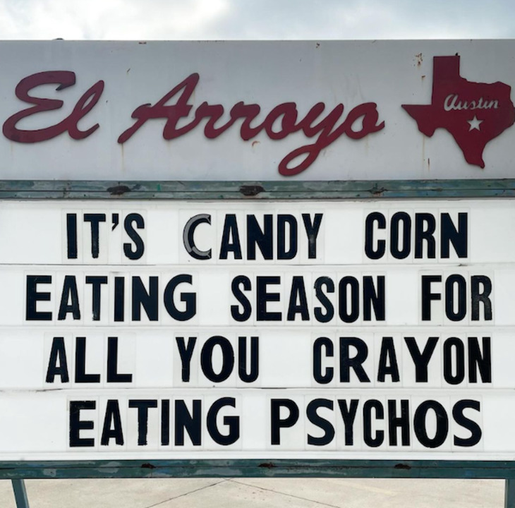 El Arroyo signs