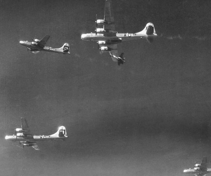 Dramatic Photos of World War II Aerial Combat