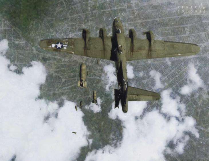 Fotos dramáticas dos combates aéreos da Segunda Guerra Mundial