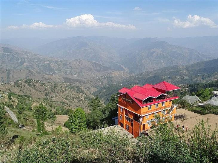 Beautiful places in Northern India: Mountain view in Shimla