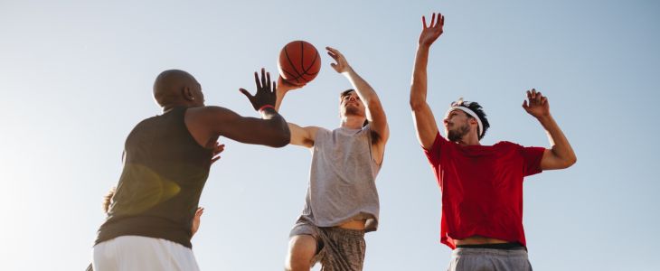 How to stay in shape when you don't like to exercise: People playing basketball