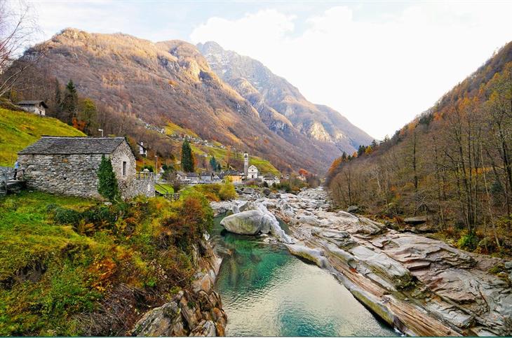 The most beautiful areas in Switzerland: valley in Ticino