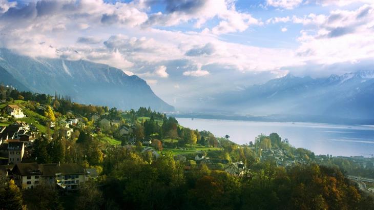 The most beautiful areas in Switzerland: view of Lake Geneva