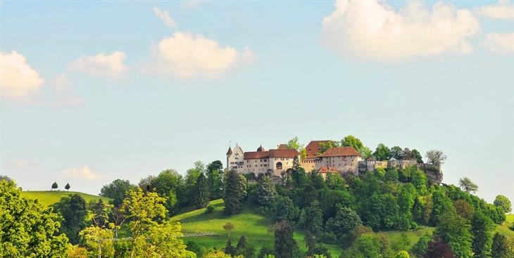 The most beautiful areas in Switzerland: castle in Switzerland