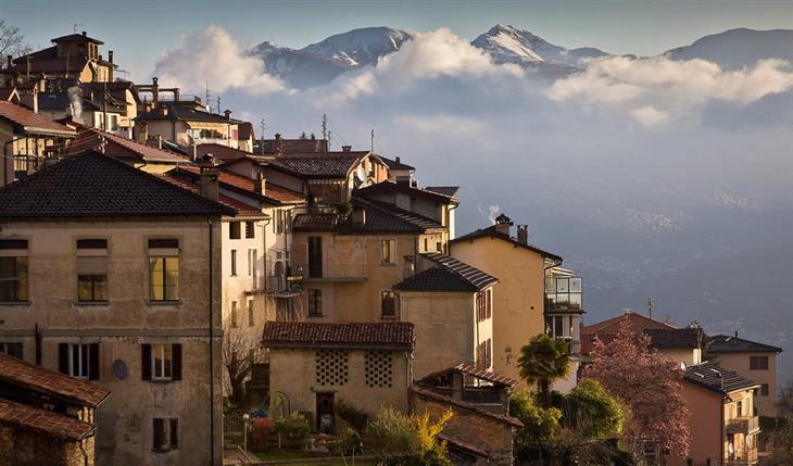 The most beautiful areas in Switzerland: town in Ticino